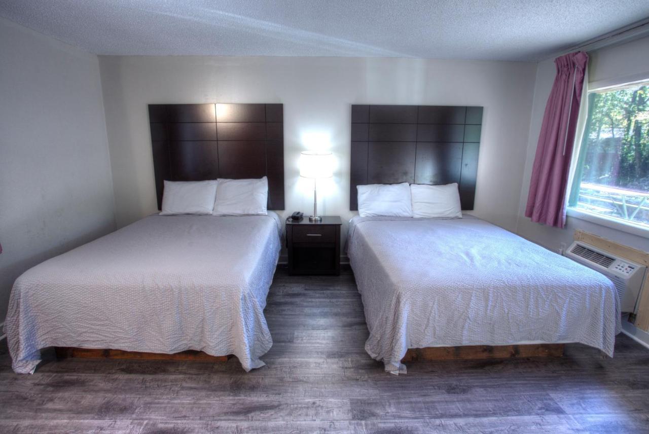 Hofbrau Riverfront Hotel Хелън Екстериор снимка